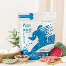 低敏無穀凍晶犬糧田野羊肉口味1.5公斤包裝，藍白色亮面袋裝，旁邊擺有生羊肉片與蔬菜.