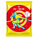 統一脆麵紅黃包裝，棒球揮棒圖案，運動活力設計.