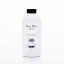 白色塑膠補充瓶，黑色瓶蓋，標籤印有英文字「Dust Mite Spray」及塵蟎插圖.