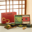 京都宇治抹茶金8結禮盒，包含多款抹茶蛋捲與餅乾，搭配茶具與抹茶粉組合.