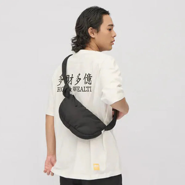 【Plain-me】寬帶雲朵小型半月包 (下單後5-7個工作天出貨)