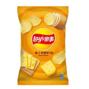 樂事瑞士香濃起司口味洋芋片85克，黃色包裝，顯示起司塊和洋芋片圖案.