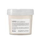 白色塑膠罐裝LOVE CURL捲髮護髮素，250ml，簡約黑色英文字標籤.