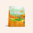 Hyperr超躍犬用雞肉凍乾生食餐500g綠橙色包裝，農田樹木插畫.